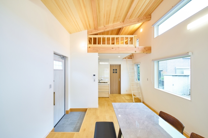 吹抜け＋ロフト